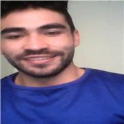 Profesor de filosofía ofrece clases para estudiantes de segundaria